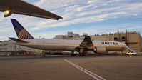 N2737U @ KSFO - SFO 2018. - by Clayton Eddy