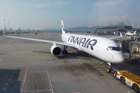 OH-LWD @ VHHH - At Hong Kong - by Micha Lueck