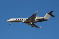 N909AD @ KLAS - Gulfstream GV-SP
