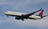 N817DN @ KLAS - Boeing 737-932ER - by Mark Pasqualino