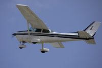 N64739 @ KOSH - Cessna 172P Skyhawk  C/N 17275616, N64739
