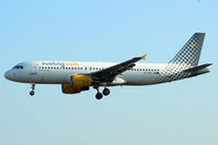 EC-MAX @ LEBL - Landing - by micka2b