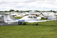 N672DS @ KOSH - Diamond DA-40 Diamond Star  C/N 40.672, N672DS