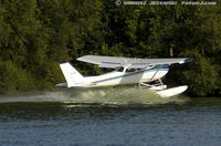 N78424 @ KOSH - Cessna 172K Skyhawk  C/N 17257611, N78424