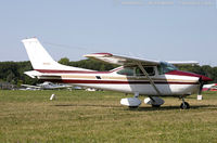 N5261N - Cessna 182Q Skylane  C/N 18267610, N5261N
