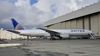 N2748U @ SFO - SFO 2018. - by Clayton Eddy