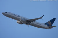 N77258 @ KEWR - Boeing 737-824 - United Airlines  C/N 30802, N77258