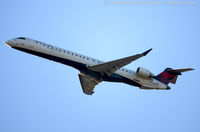 N805SK @ KEWR - Bombardier CRJ-900 (CL-600-2D24) - Delta Connection (SkyWest Airlines)   C/N 15069, N805SK