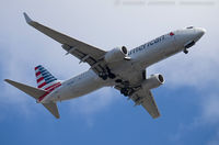 N882NN @ KEWR - Boeing 737-823 - American Airlines  C/N 33221, N882NN
