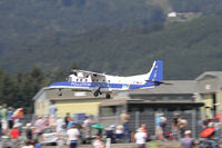 57 04 @ LOXZ - big crowd for the Air Power arrivals - by olivier Cortot
