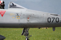 J-3070 @ LOX - nose art - by olivier Cortot