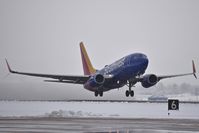 N7888A @ KBOI - Take of from RWY 28R.