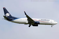 XA-ADU @ KJFK - Boeing 737-852 - AeroMexico  C/N 61799, XA-ADU - by Dariusz Jezewski www.FotoDj.com