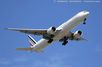 F-GSQB @ KJFK - Boeing 777-328/ER - Air France  C/N 32724, F-GSQB - by Dariusz Jezewski www.FotoDj.com