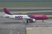HA-LPZ @ VIE - Wizzair Airbus A320 - by Thomas Ramgraber