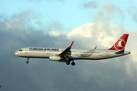 TC-JTE @ EKCH - TC-JTE landing rw 22L - by Erik Oxtorp