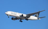 N218UA @ KORD - Boeing 777-222