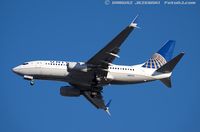 N29717 @ KEWR - Boeing 737-724 - United Airlines  C/N 28936, N29717 - by Dariusz Jezewski www.FotoDj.com