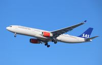 LN-RKT @ KORD - Airbus A330-343E