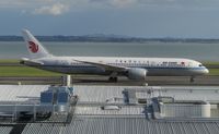 B-7832 @ NZAA - taxying to stand - by Magnaman