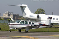 N38168 @ KFRG - Beech A36 Bonanza 36  C/N E-1808, N38168 - by Dariusz Jezewski www.FotoDj.com
