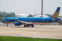 VN-A345 @ VVNB - At Hanoi - by Micha Lueck