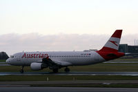 OE-LBX @ EKCH - OE-LBX in new Austrian c/s. Landed rw 04L - by Erik Oxtorp