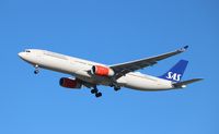 LN-RKU @ KORD - Airbus A330-343