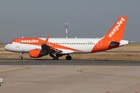 G-EZRY @ LFPG - Easyjet