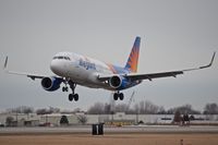 N255NV @ KBOI - Landing RWY 10L. - by Gerald Howard
