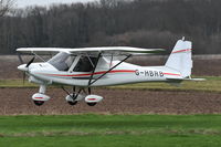 G-HBRB @ X3CX - Landing at Northrepps. - by Graham Reeve