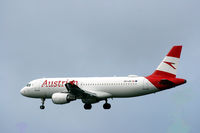OE-LBK @ EKCH - OE-LBK landing rw 22l