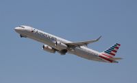 N989AU @ KLAX - Airbus A321-231 - by Mark Pasqualino