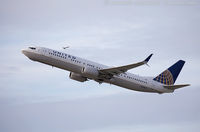 N69806 @ KEWR - Boeing 737-924/ER - United Airlines  C/N 42742, N69806