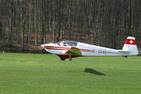 HB-2048 @ LSPL - Taking-off for circuits. Langenthal-Bleienbach. HB-registered 1978-12-21 until 2012-04-02.