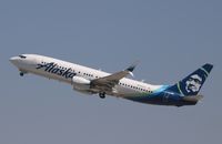 N596AS @ KLAX - Boeing 737-890 - by Mark Pasqualino