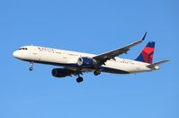 N323DN @ KLAS - Airbus A321-211(SL) - by Mark Pasqualino