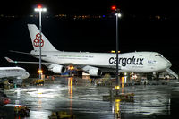 LX-ECV @ VIE - Cargolux Boeing 747-400 - by Thomas Ramgraber
