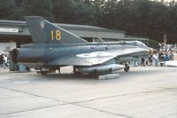 35598 @ AGH - Ängelholm F.10 Air Show 1.9.1985 - by leo larsen