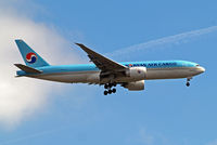 HL8075 @ EGLL - HL8075   Boeing 777-FEZ [62631] (Korean Air Cargo) Home~G 01/07/2017
