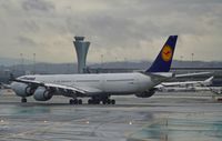 D-AIHZ @ KSFO - Departing runway 10. SFO. 2019. - by Cl;ayton Eddy