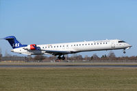 EI-FPF @ CPH - Copenhagen 28.2.2019 L/D R-04L - by leo larsen