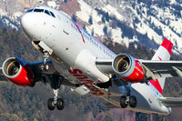OE-LDE @ LOWI - OE-LDE @ Innsbruck Airport - by Simon Prechtl