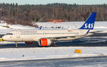 SE-DOY @ ESSA - taxying to the gate - by Friedrich Becker