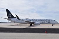 N76516 @ KBOI - Taxiing on Alpha.