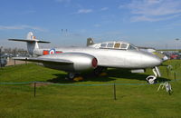 VZ634 @ X4WT - Gloster Meteor T.7 at Winthorpe.