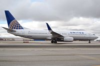 N77520 @ KBOI - Taxiing on Alpha.