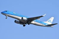PH-EZV @ LFBD - KL1317 from Amsterdam landing runway 05 - by Jean Christophe Ravon - FRENCHSKY