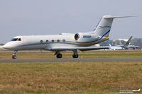 N960DP @ LFBD - Gulfstream G-IV heading to holding point D