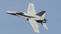 J-5013 @ EBBL -  - by fink123